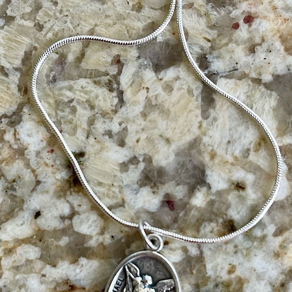 St Saint Michael Guardian Angel medal FREE PRAYER CARD - Picture 4 of 8